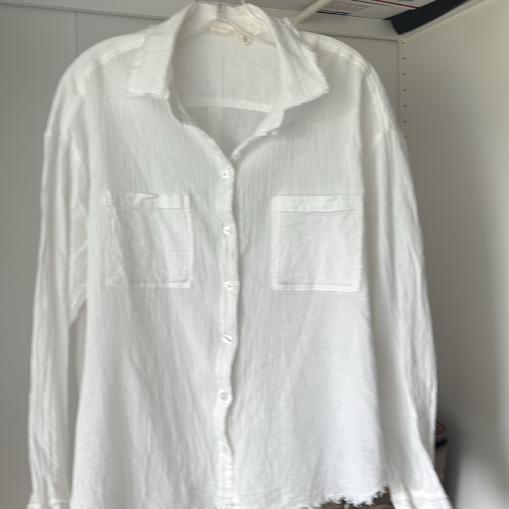 Millibon White Casual Button Down Shirt